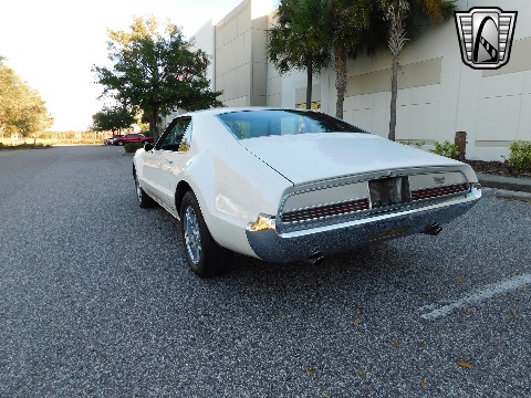 1966 Oldsmobile Toronado image 20