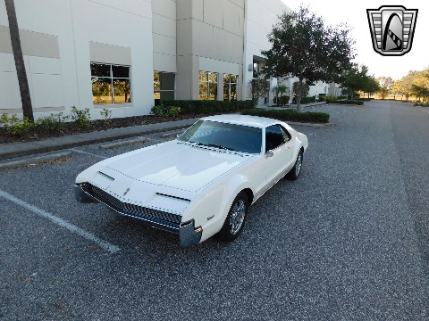 1966 Oldsmobile Toronado image 24