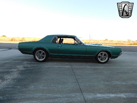 1967 Mercury Cougar image 4