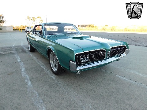 1967 Mercury Cougar image 10