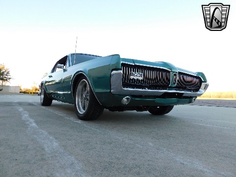 1967 Mercury Cougar image 11
