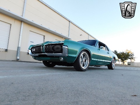 1967 Mercury Cougar image 25