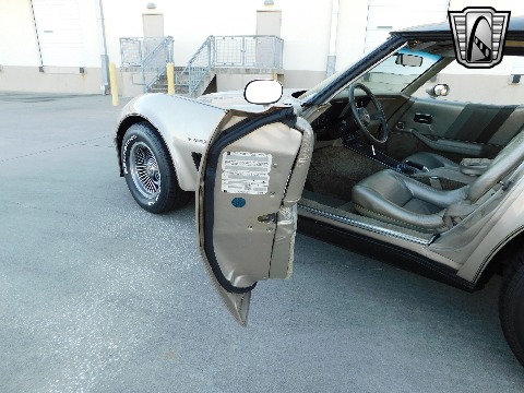 1982 Chevrolet Corvette image 58
