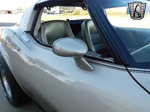 1982 Chevrolet Corvette image 44