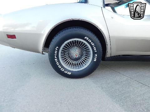 1982 Chevrolet Corvette image 50