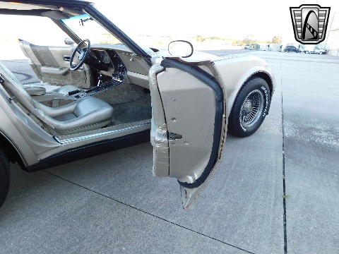 1982 Chevrolet Corvette image 76