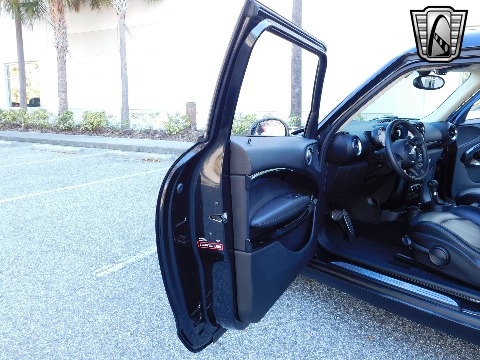 2014 Mini Paceman image 58