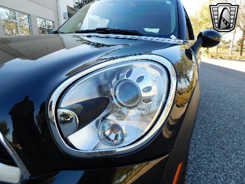 2014 Mini Paceman image 37