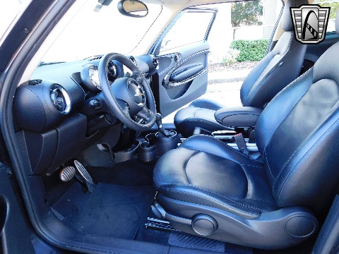 2014 Mini Paceman image 64