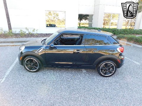 2014 Mini Paceman image 22