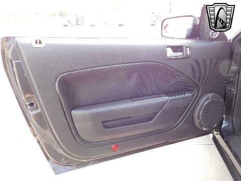 2008 Ford Mustang image 69