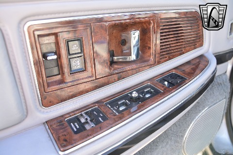1990 Buick Riviera image 81