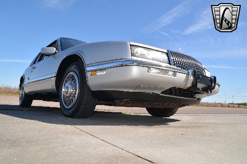 1990 Buick Riviera image 30