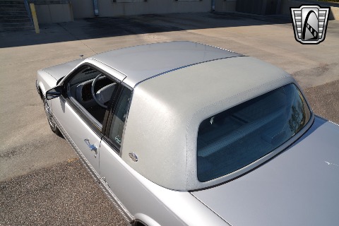 1990 Buick Riviera image 32