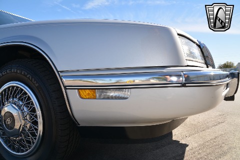 1990 Buick Riviera image 35