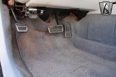 1990 Buick Riviera image 87