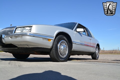 1990 Buick Riviera image 10