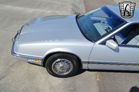 1990 Buick Riviera image 11