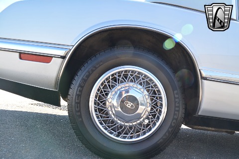 1990 Buick Riviera image 71