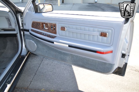 1990 Buick Riviera image 97