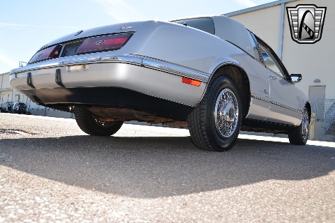 1990 Buick Riviera image 22