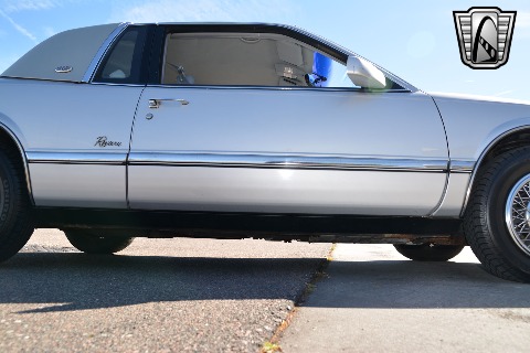 1990 Buick Riviera image 26
