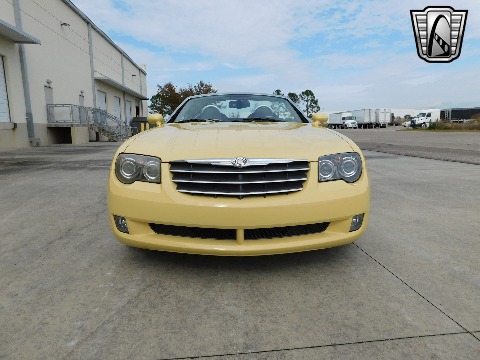 2005 Chrysler Crossfire image 3