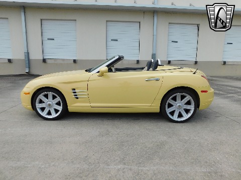 2005 Chrysler Crossfire image 6