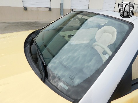 2005 Chrysler Crossfire image 32