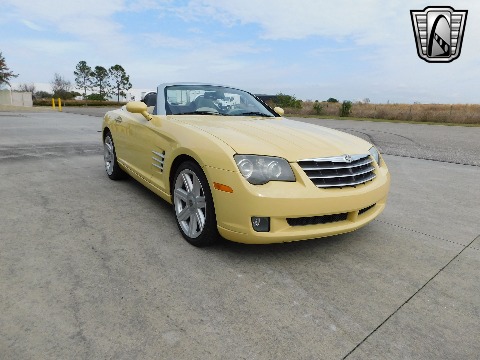 2005 Chrysler Crossfire image 10