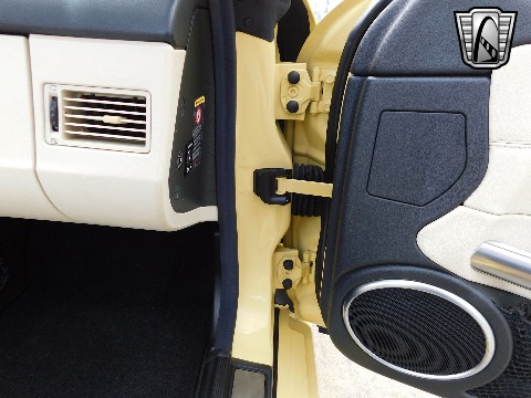 2005 Chrysler Crossfire image 75