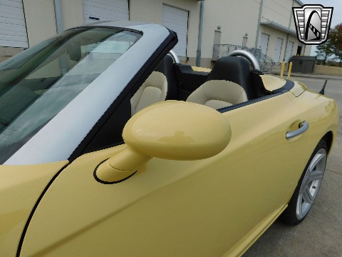 2005 Chrysler Crossfire image 26