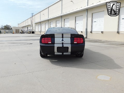 2007 Ford Mustang image 5