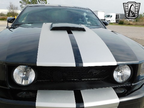 2007 Ford Mustang image 34
