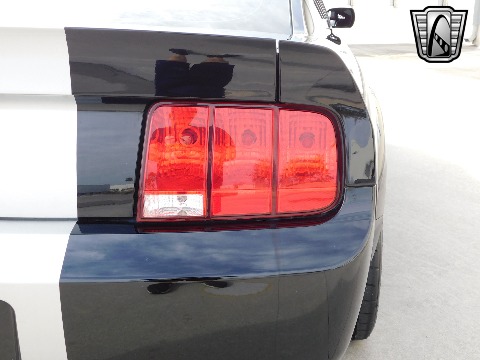 2007 Ford Mustang image 48