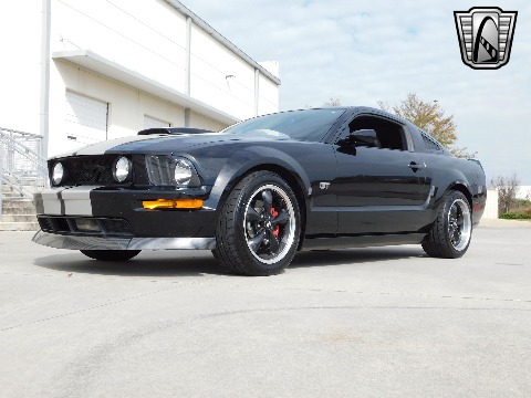 2007 Ford Mustang image 25