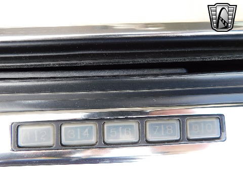 1982 Lincoln Continental image 30