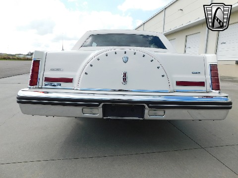 1982 Lincoln Continental image 57