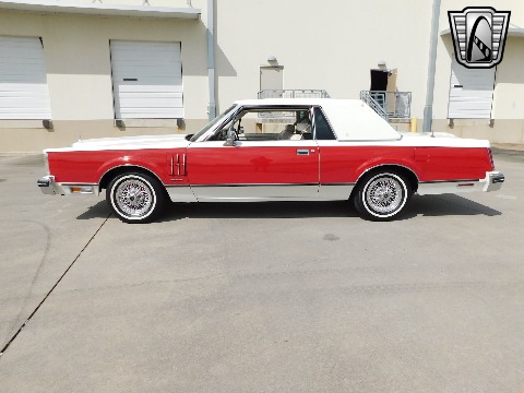 1982 Lincoln Continental image 6