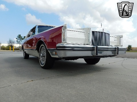 1982 Lincoln Continental image 11