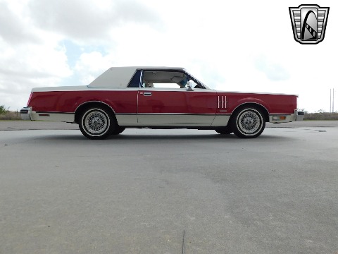 1982 Lincoln Continental image 12