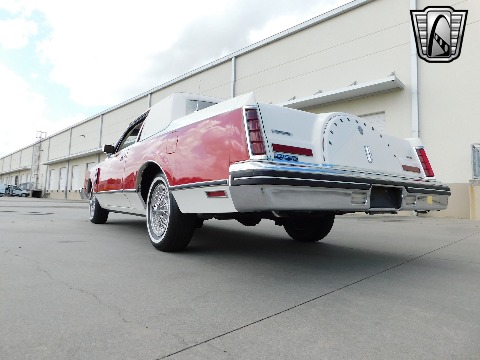 1982 Lincoln Continental image 21