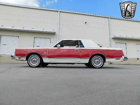 1982 Lincoln Continental image 22