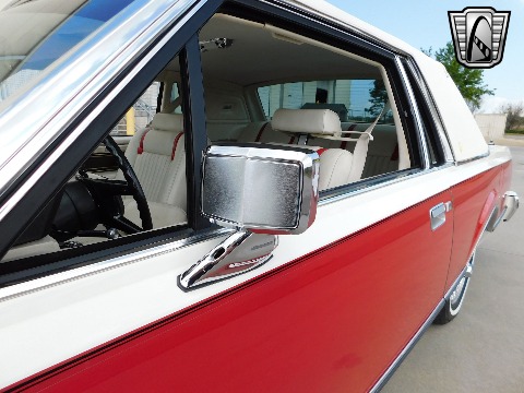 1982 Lincoln Continental image 27