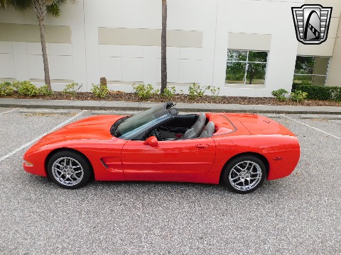 2000 Chevrolet Corvette image 23