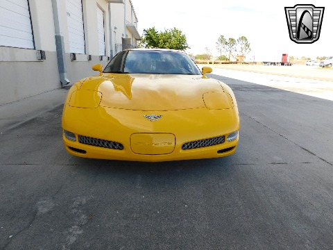 2003 Chevrolet Corvette image 3