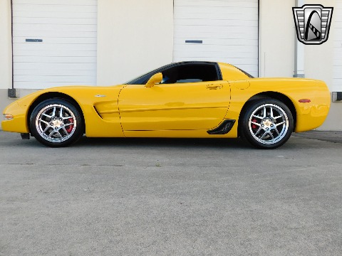 2003 Chevrolet Corvette image 10