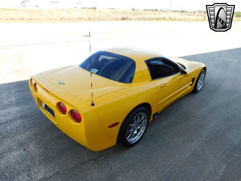 2003 Chevrolet Corvette image 17