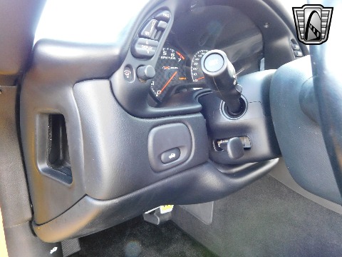 2003 Chevrolet Corvette image 77