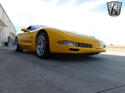 2003 Chevrolet Corvette image 28